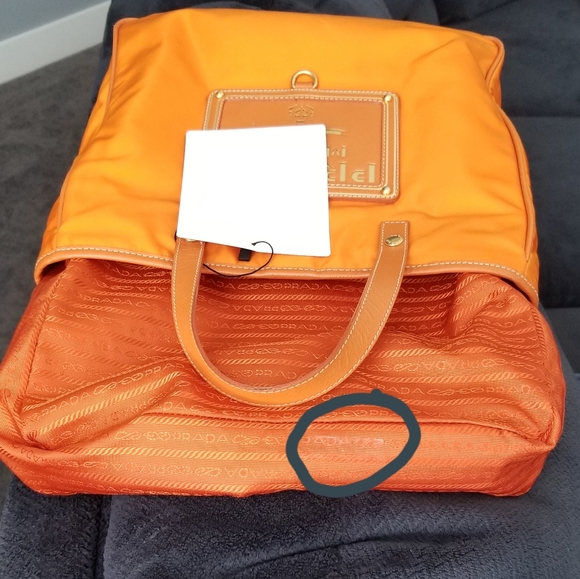 ❌SOLD🚫GENUINE PRADA TESSUTO TOTE! - Picture 7 of 15